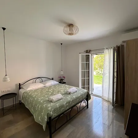 Mitsos House *