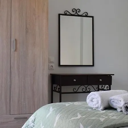 Mitsos House Ferienhaus *